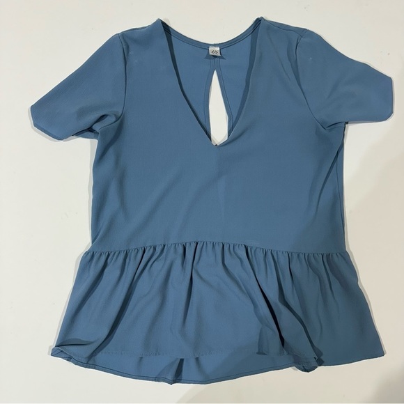 Cents of Style Blue open back babydoll style blouse size M - Picture 1 of 4